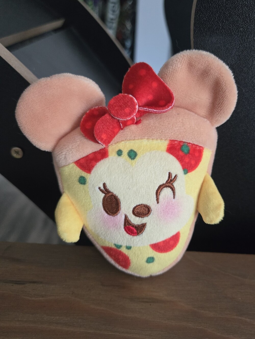 Disney Munchlings Minnie Mouse Pizza Plush